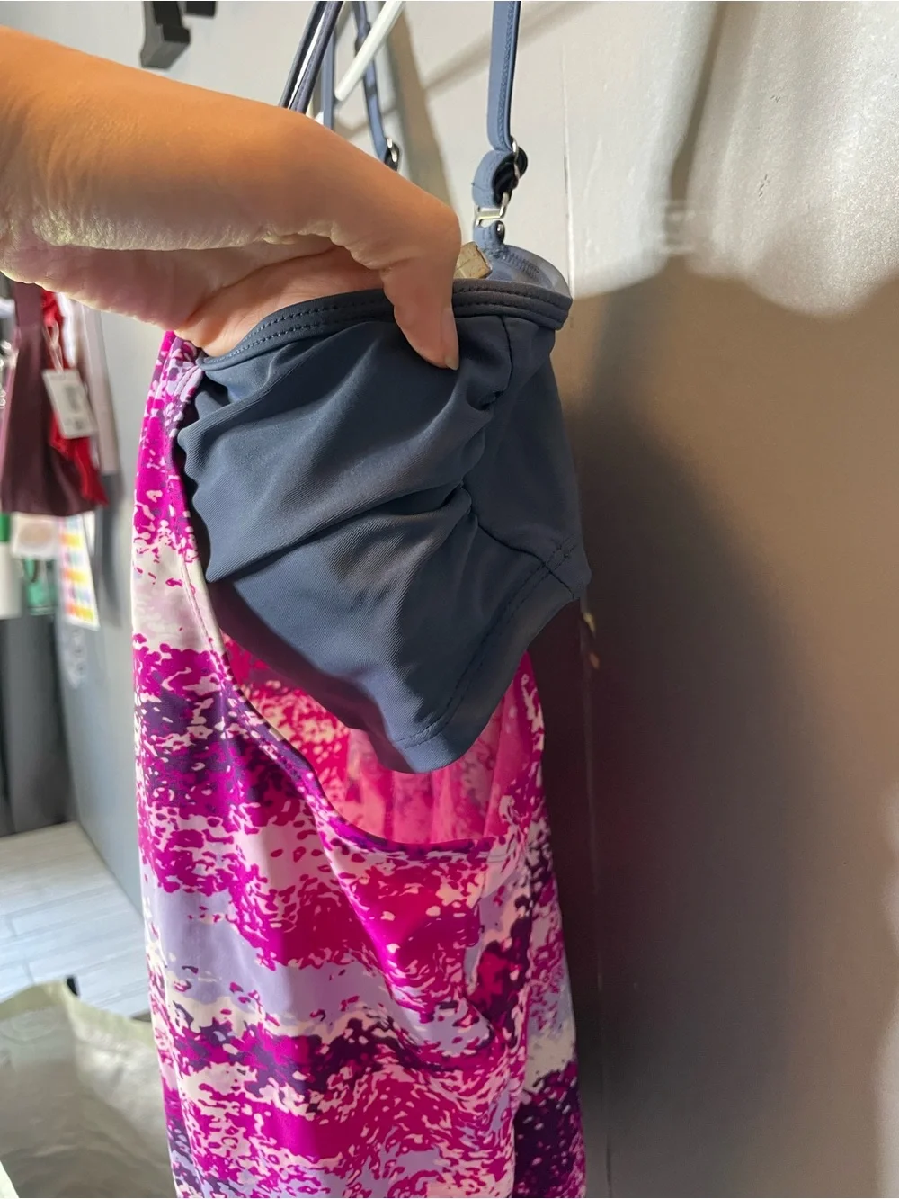 Free Country Blouson Swimsuit Tankini Top‎ Size Medium Color: Magenta Slate